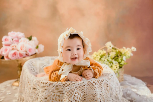 湖北接生婆踩孕妇肚子